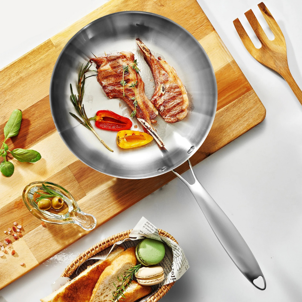 SteelPro – Perfekt braten. Ohne Ankleben. Ohne Giftstoffe.